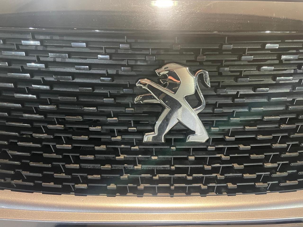 Peugeot 2008 1.5 Diesel 110 cv