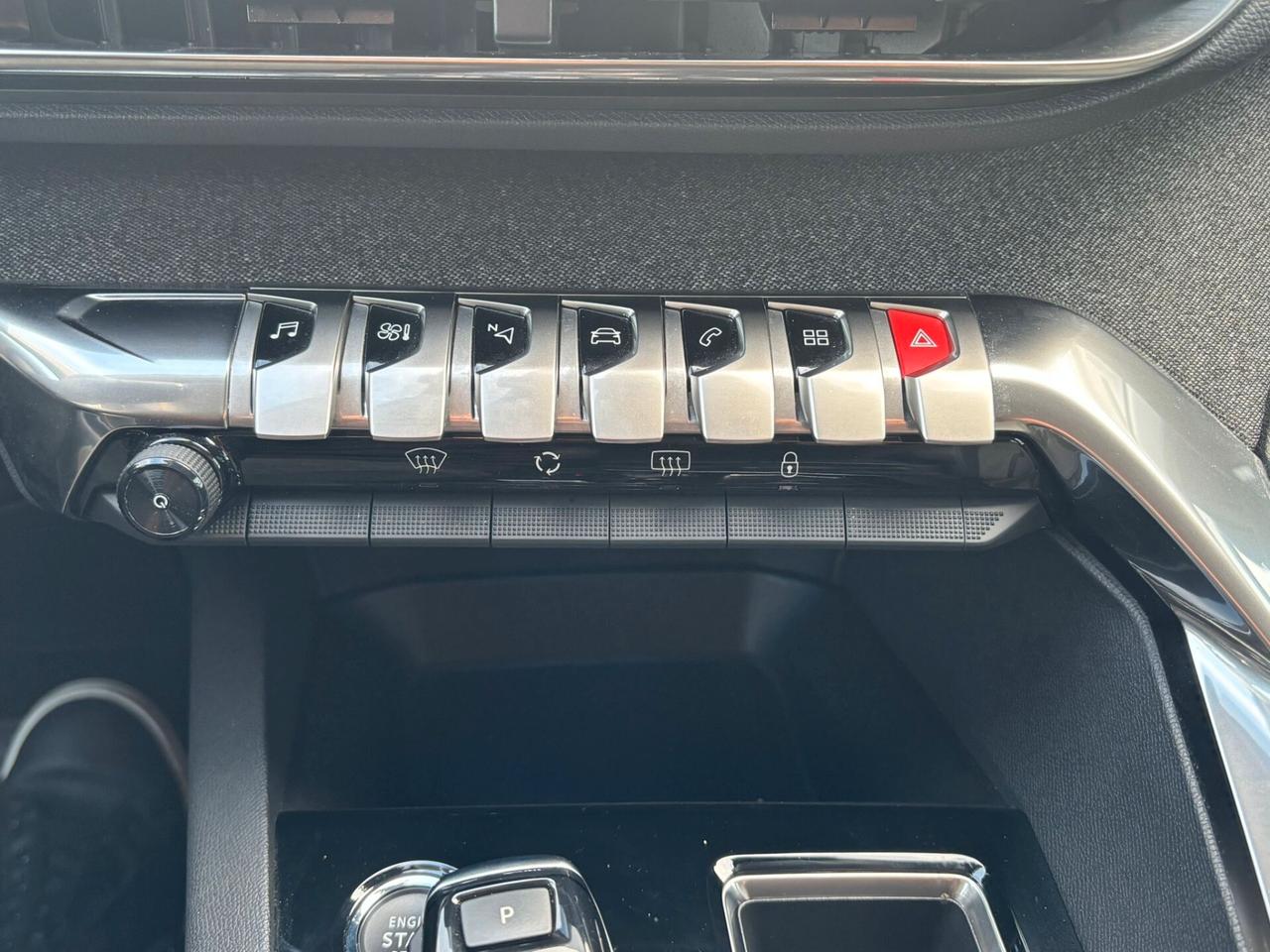 Peugeot 3008 BlueHDi 130 S&S EAT8 Active Pack