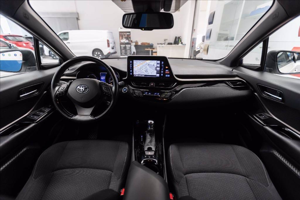 TOYOTA C-HR 1.8h Lounge 2wd e-cvt del 2017