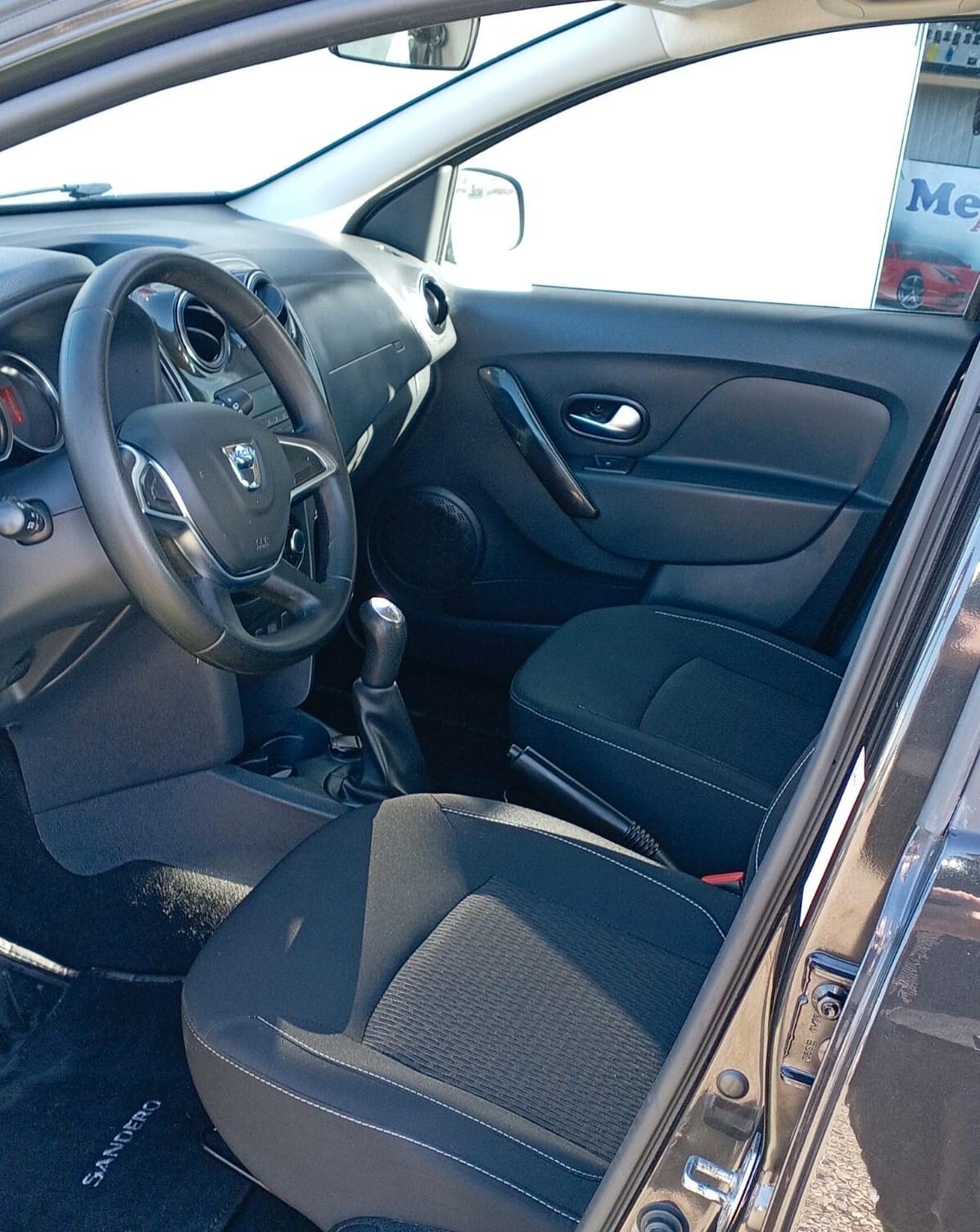 Dacia Sandero DIESEL 1.5 Blue