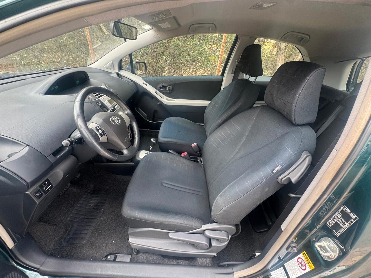 Toyota Yaris 1.4 D-4D automatica