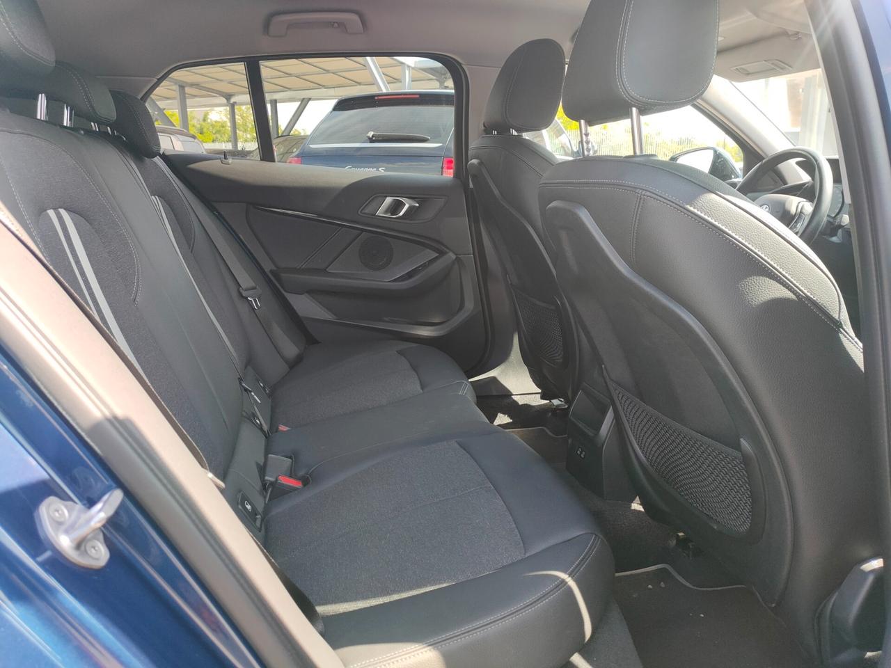 Bmw 116 116d 5p. Sport automatico neopatentati