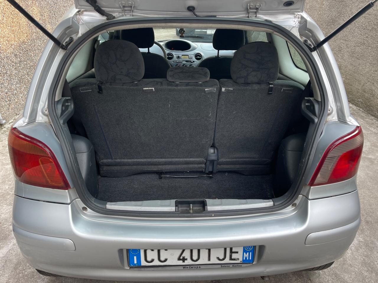 Toyota Yaris 1.0i 16V benzina clima funzionate