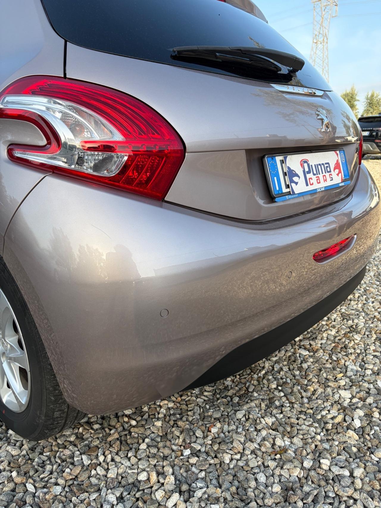 Peugeot 208 1.2 VTi 82 CV 5 porte Allure