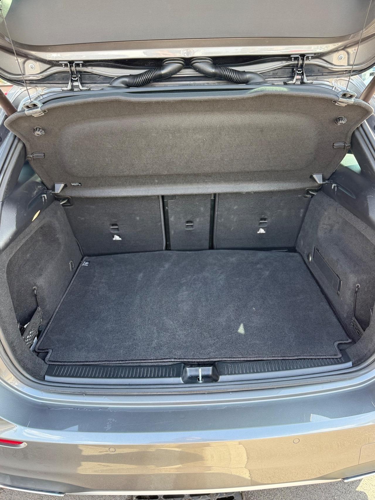 Mercedes-benz B 180 B 180 d Premium