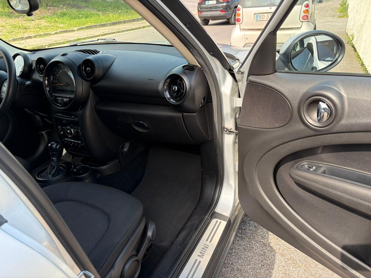 MINI COOPER COUNTRYMAN 2.0 D PARK LANE AUTOMATICA