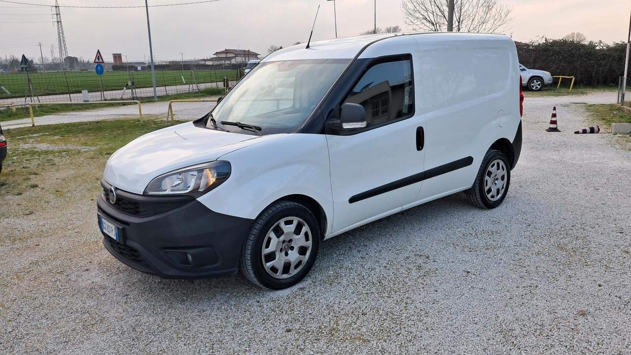 Fiat Doblo Doblò 1.6 MJT 120CV S&S PC-TN Cargo Lounge 3 Posti