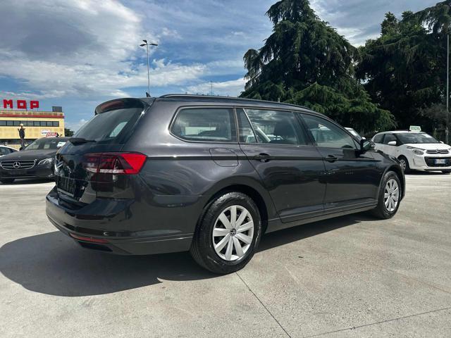 VOLKSWAGEN Passat Variant 2.0 TDI SCR EVO Business "PARI AL NUOVO"