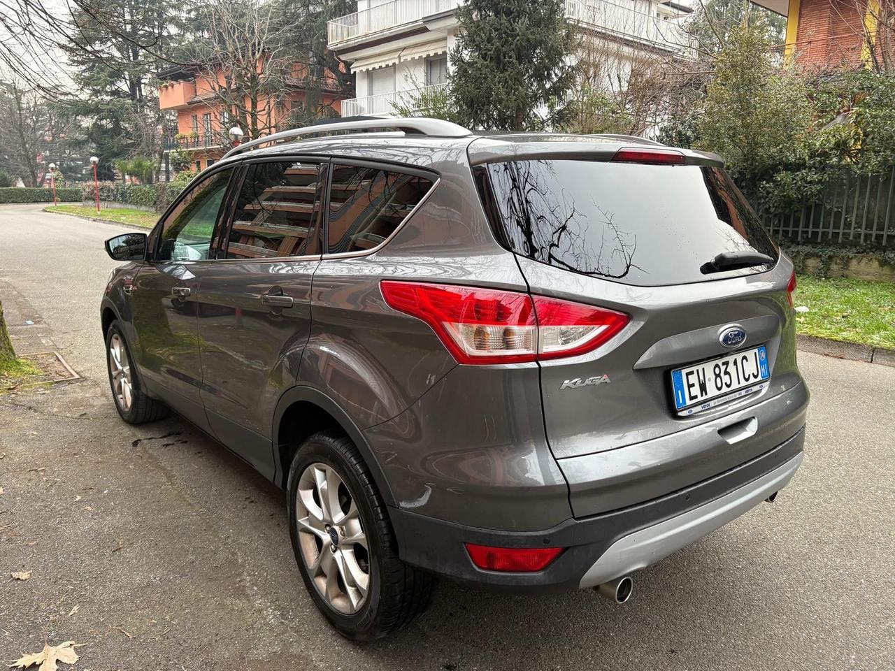 Ford Kuga 2.0 TDCI 140 CV 4WD Powershift Business