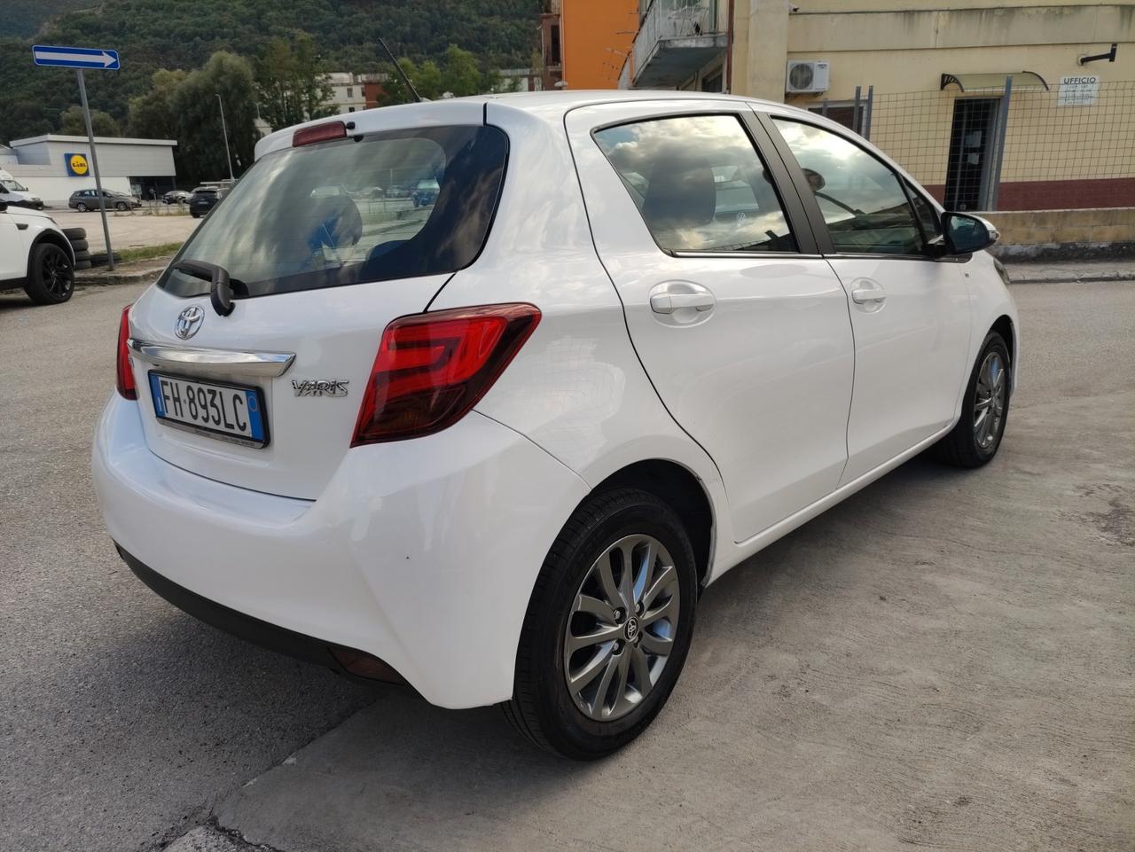 Toyota Yaris Lounge 1.0 68cv GPL