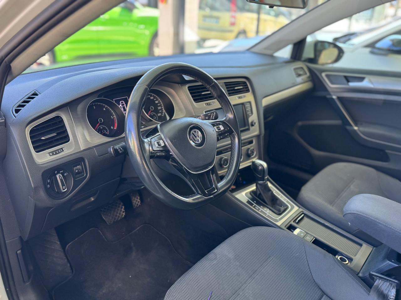 Volkswagen Golf Variant 1.6 TDI 110 CV DSG Comfortline BlueMotion Tech.