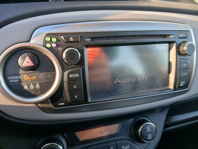 TOYOTA Yaris 1.0 5 porte