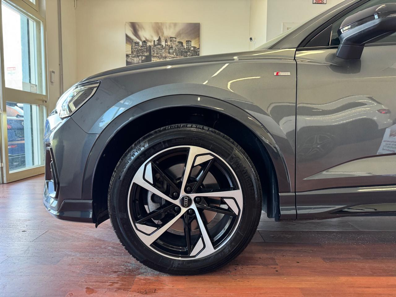 AUDI Q3 40 TDI QUATTRO S TRONIC S LINE / TETTO