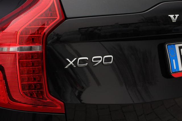 VOLVO XC90 D5 AWD Geartronic 7 posti R-design