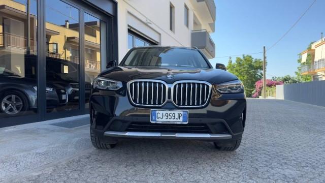 BMW x3 Sdrive18d mhev 48V auto