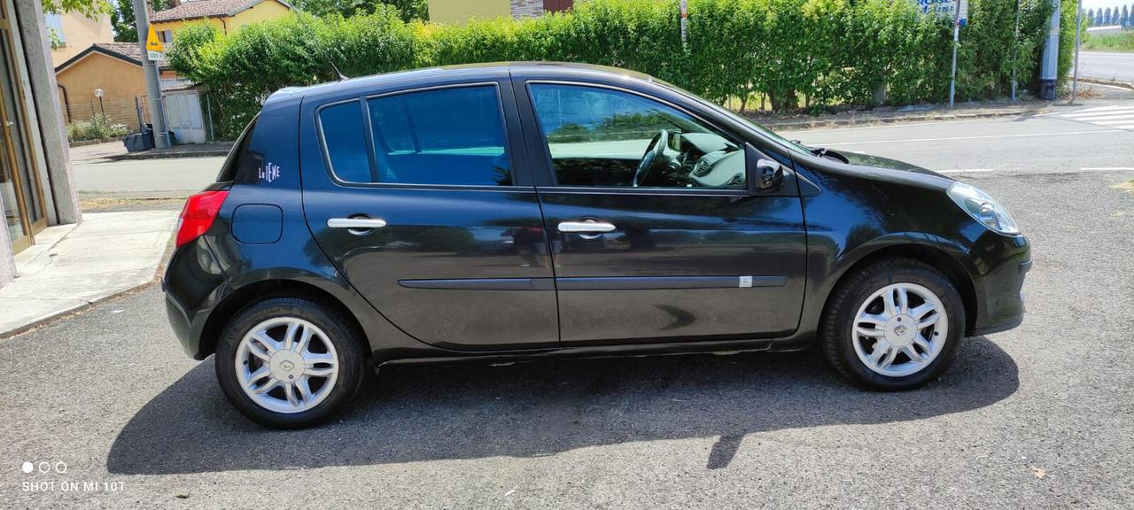 Renault Clio 1.2 16V 5 porte Le Iene