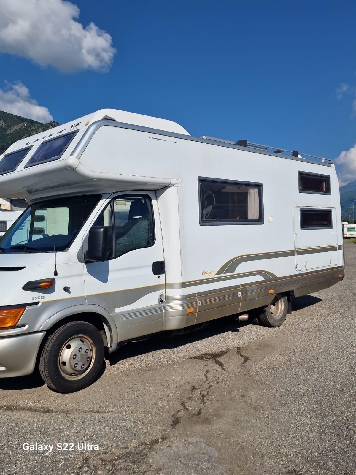 122 laika Ecovip 2 MANSARDATO del 2000 in saldo