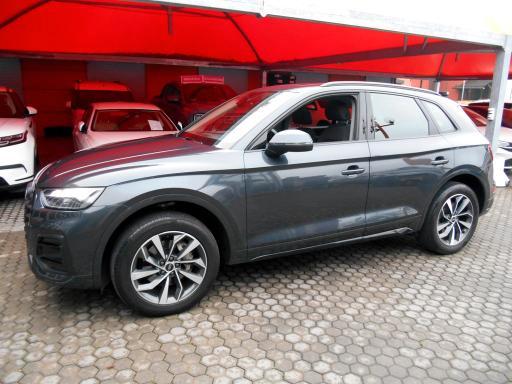 Audi Q5 40 2.0 tdi IBRIDA 12V 4x4+TETTO APR. con iva 22%