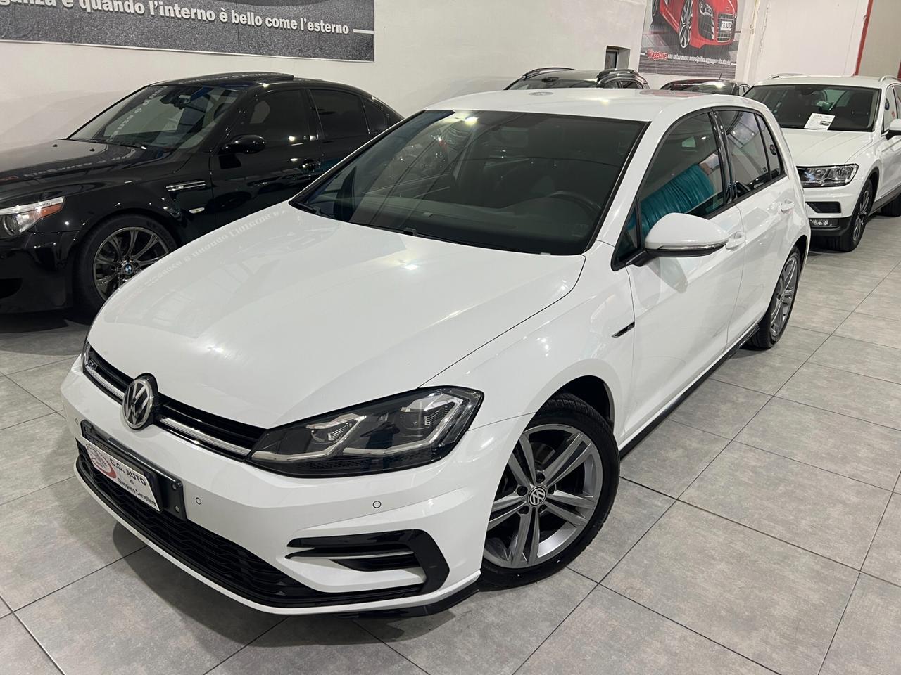 Volkswagen Golf 1.6 116 CV - R-LINE - 2017