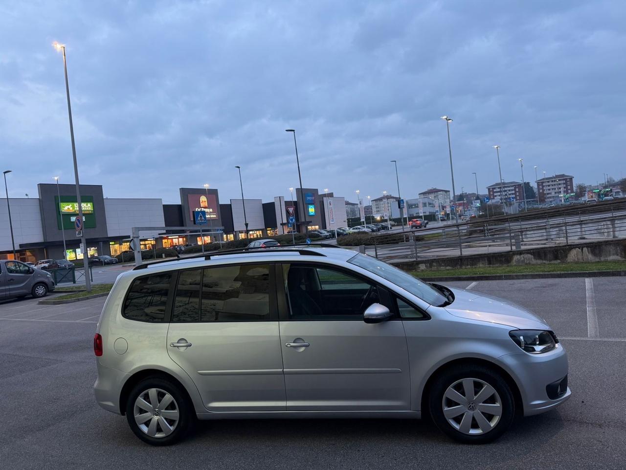 Volkswagen Touran Business 1.6 TDI Comfortline