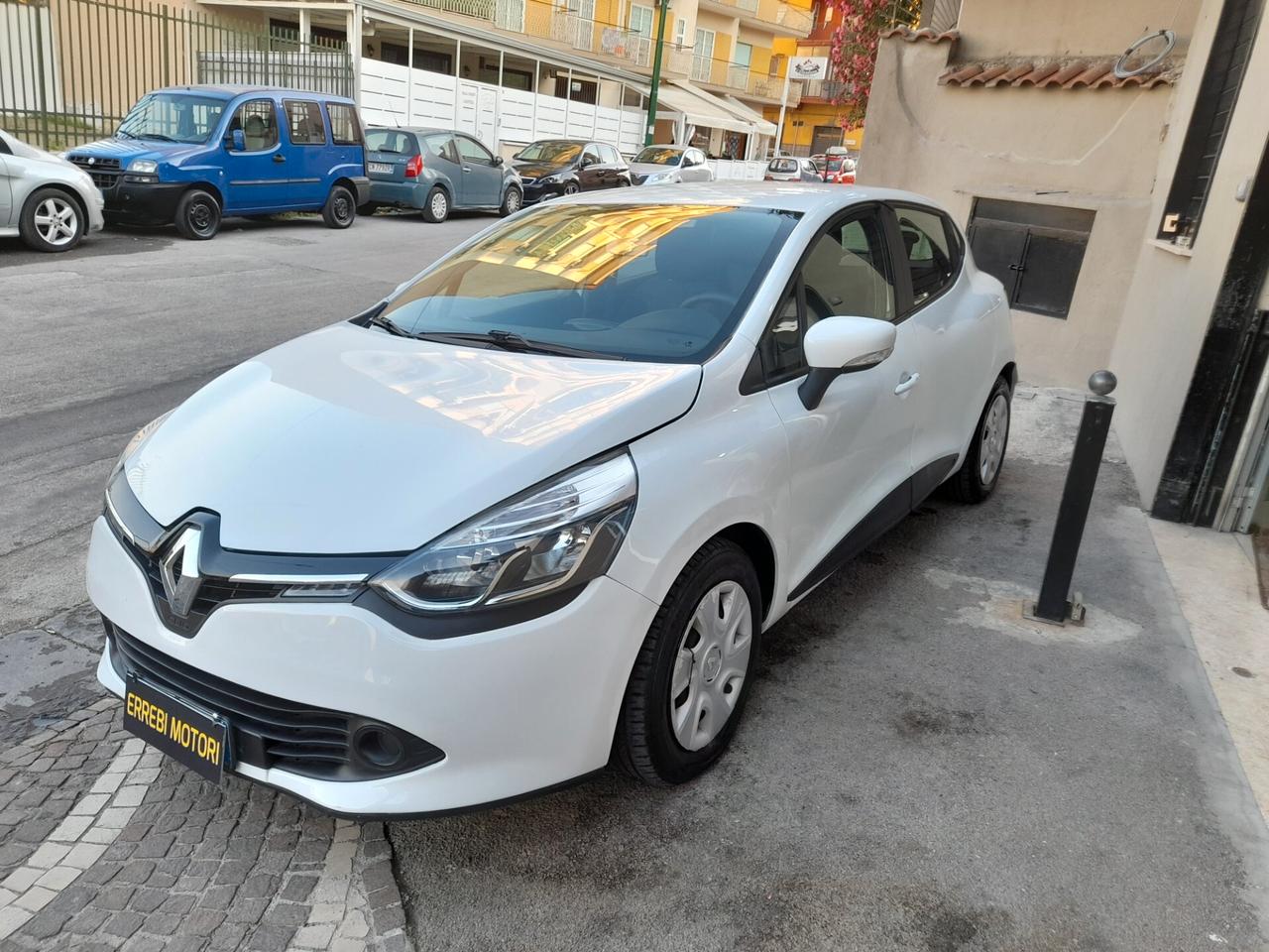 Renault Clio 1.2 75CV GPL 5 porte