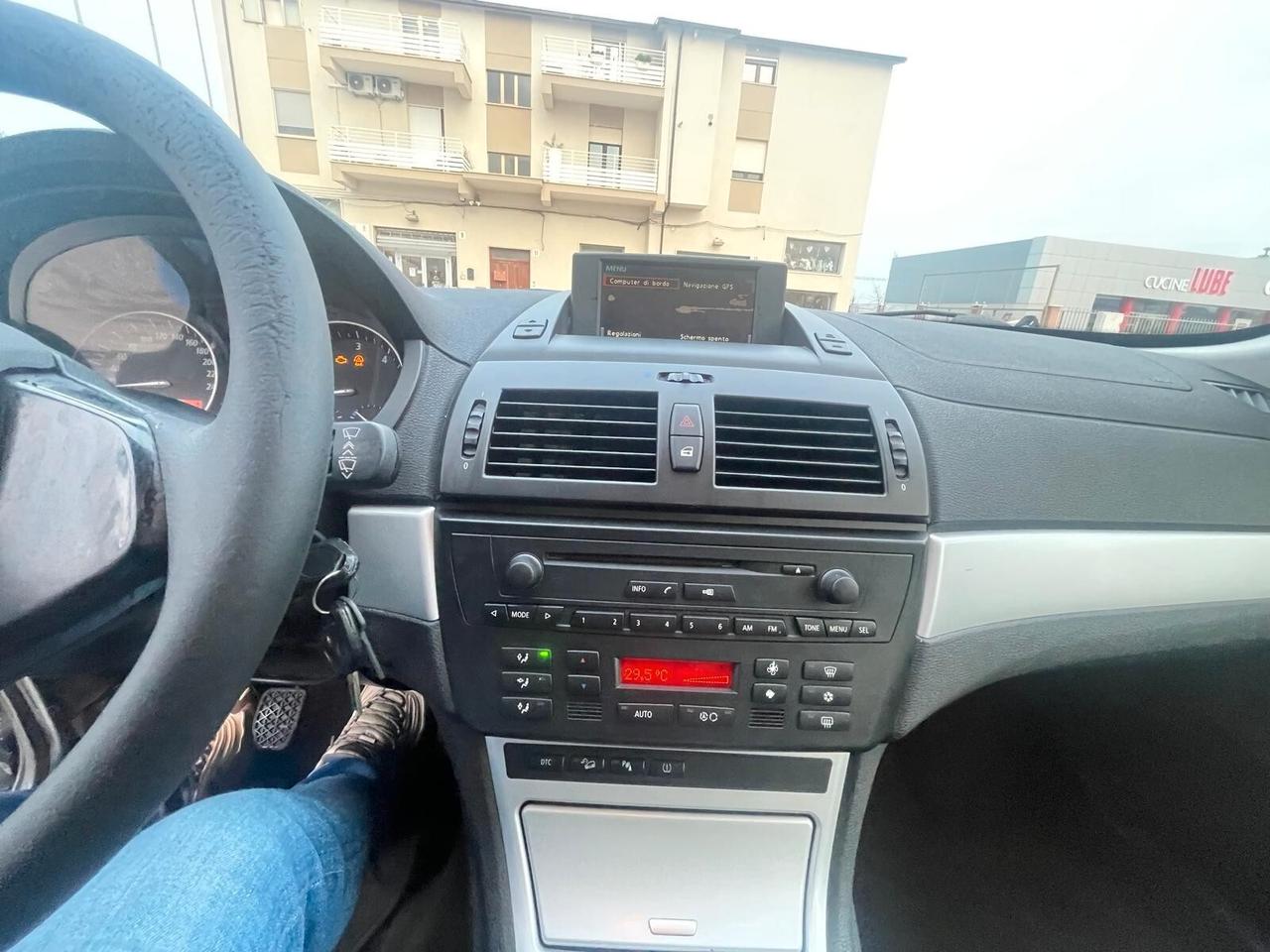 Bmw X3 2.0d cat Futura