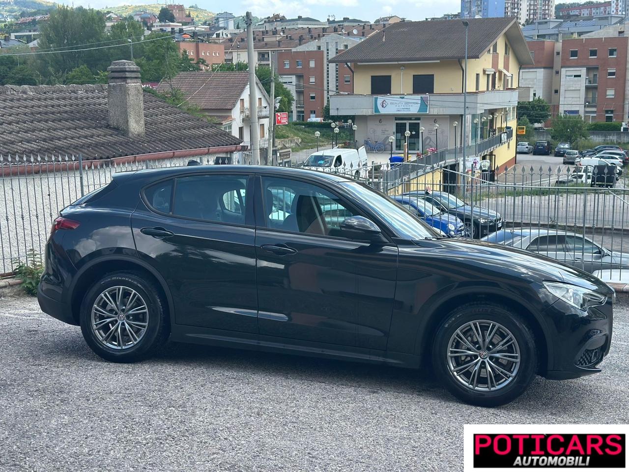 Alfa Romeo Stelvio 2.2 Turbodiesel 160 CV AT8 RWD Business