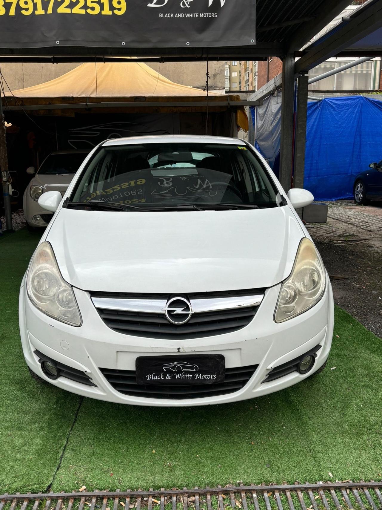 Opel Corsa LEGGERE DESCRIZIONE