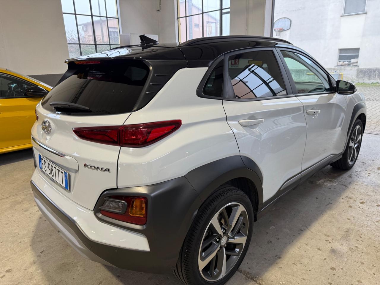Hyundai Kona 1.0 T-GDI Xpossible