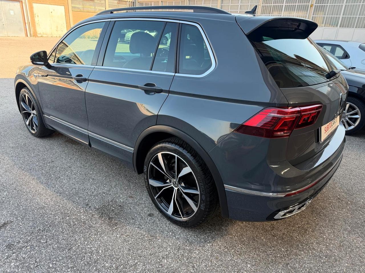 Volkswagen Tiguan 2.0 TDI 150 CV SCR DSG R-Line