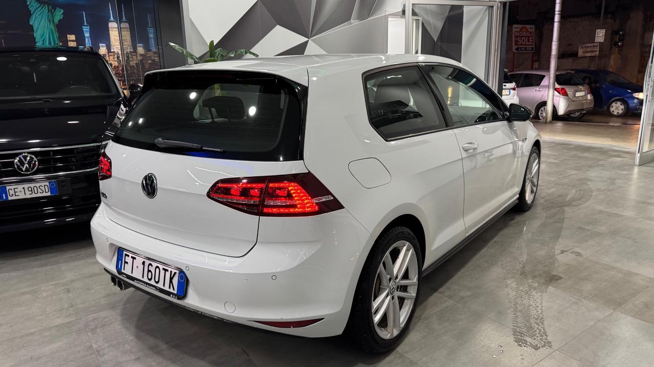 Volkswagen Golf GTD 2.0 TDI 3p.-2015