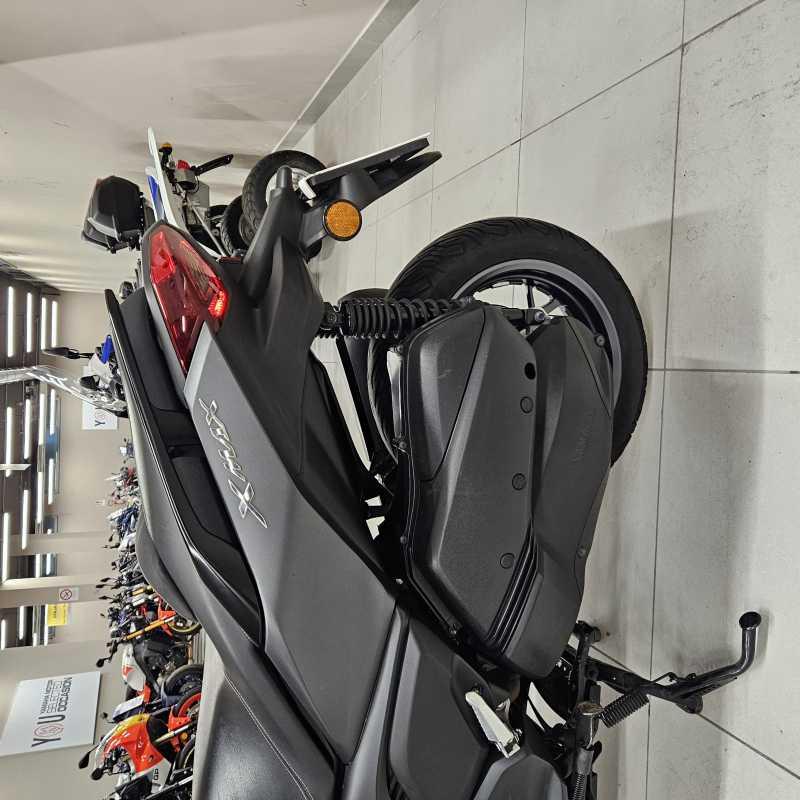 Yamaha X-Max 300 - 2023