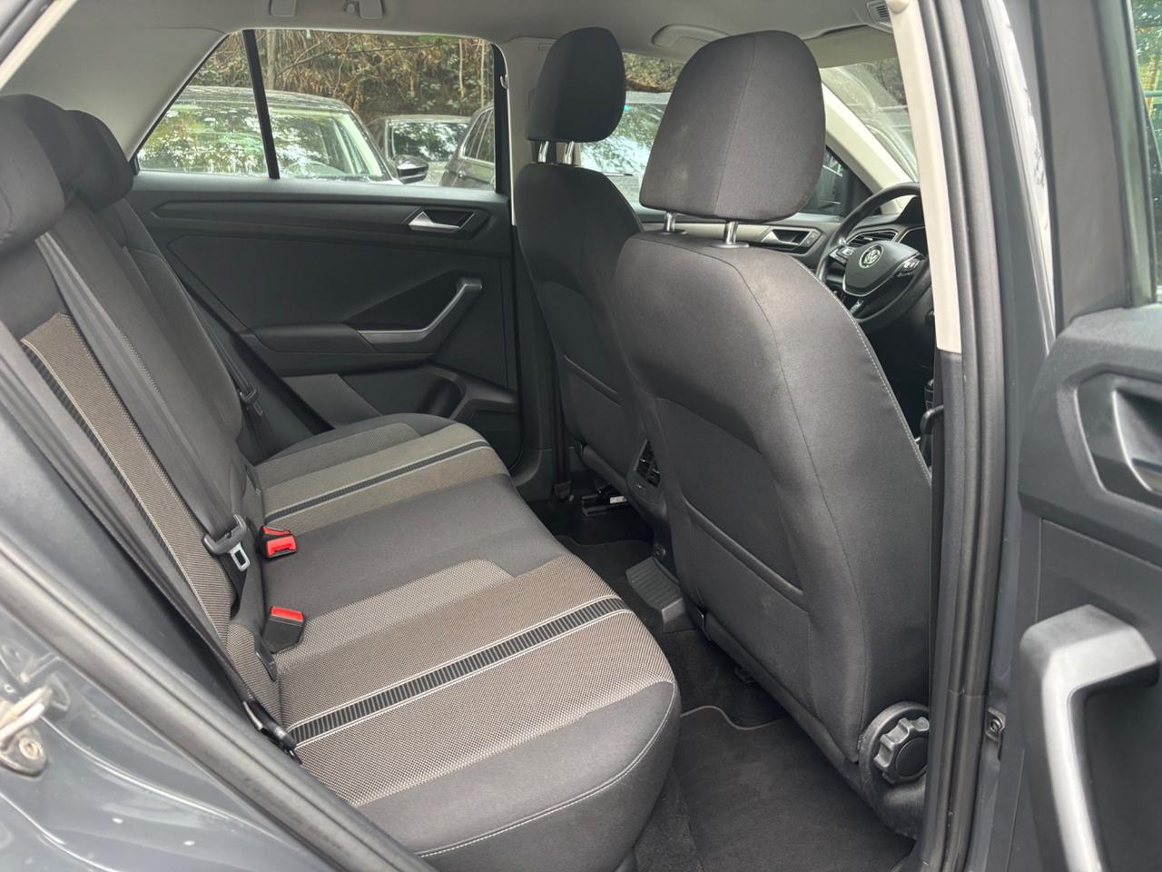 Volkswagen T-Roc 1.6 TDI Business