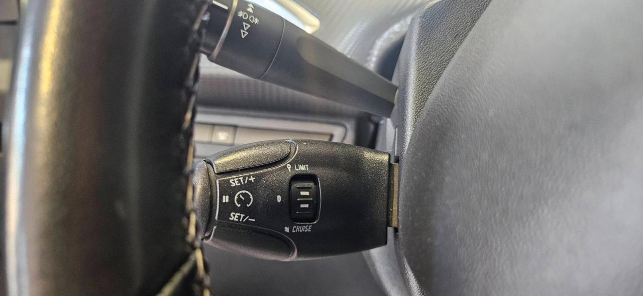 Peugeot 208 PureTech 82cv 5 porte Allure-Navi- Chromo-4 Vetri elett.-Sensori parch