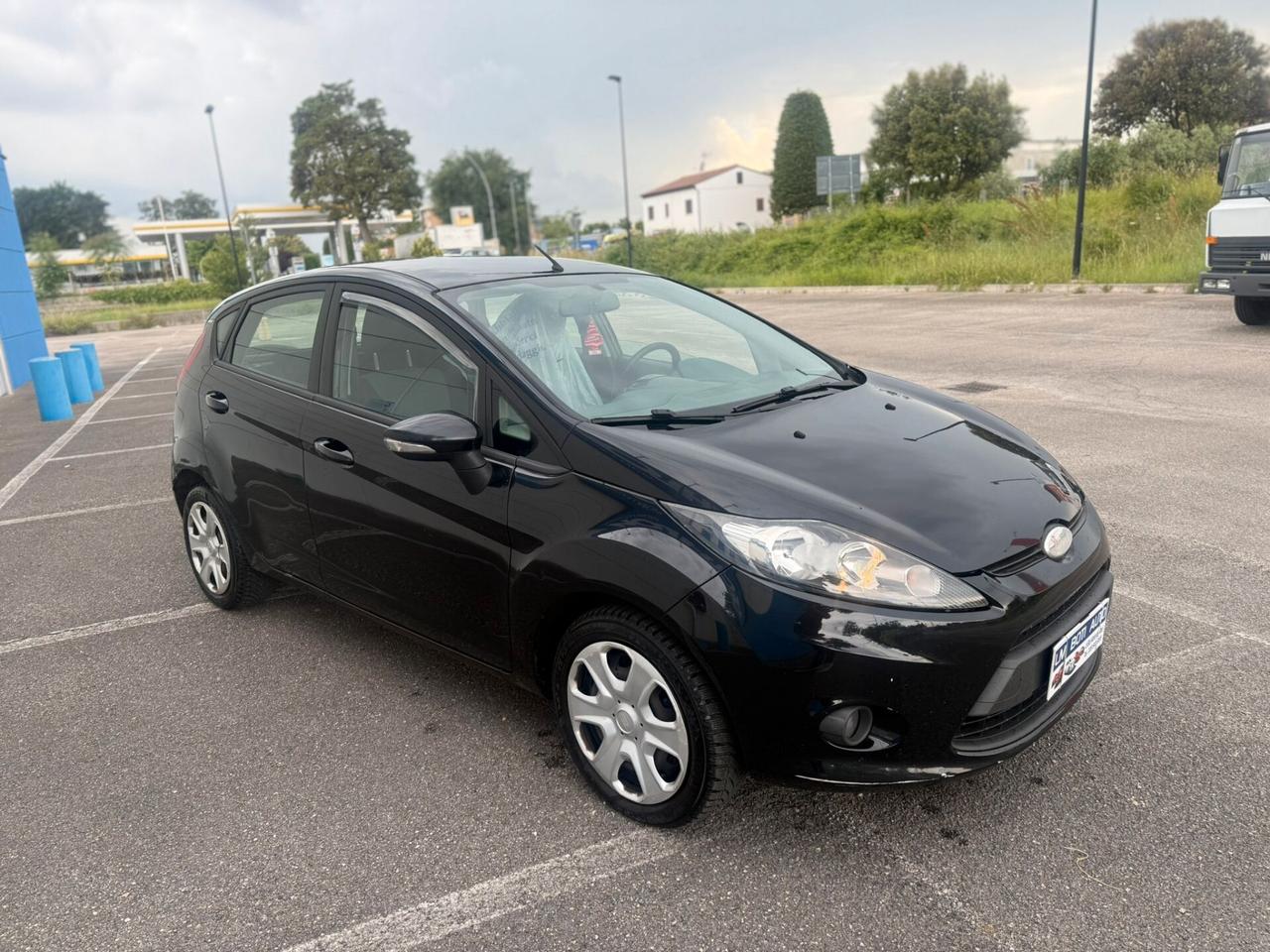Ford Fiesta 1.4 d Titanium 2010 12 mesi di garanzia