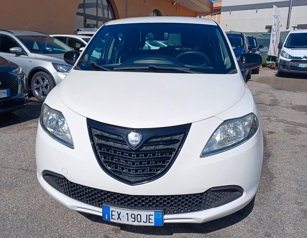 Lancia Ypsilon 85 CV 5 porte Metano Ecochic Gold