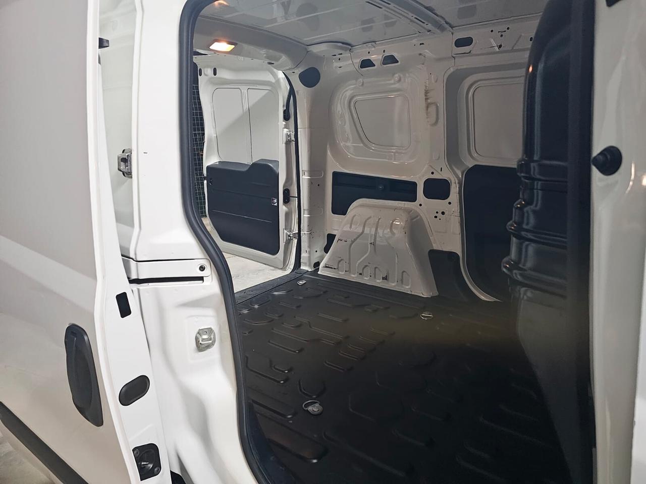 FIAT DOBLO' 1.6 MJT 3P. SOLO 57000KM 2022