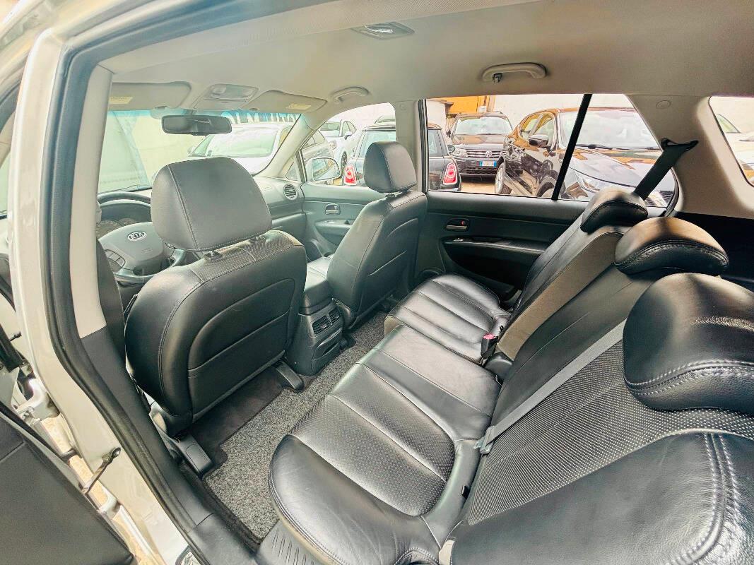 Kia Carens Kia Carens 2.0 crdi 16v vgt EX Class 7 POSTI