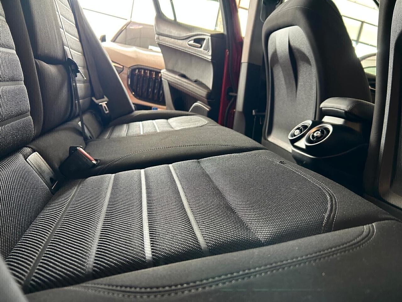 Alfa Romeo Stelvio BUSINESS 2.2 Td AT8 Q4 53000 KM