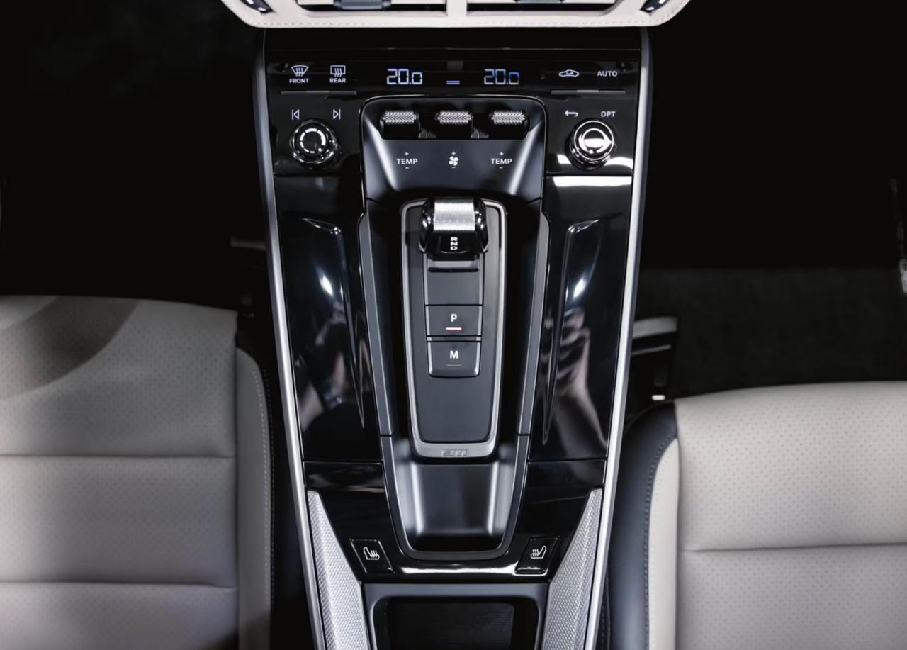 PORSCHE 992 Carrera 394cv*CONSEGNA 30 GIORNI*IVA DET