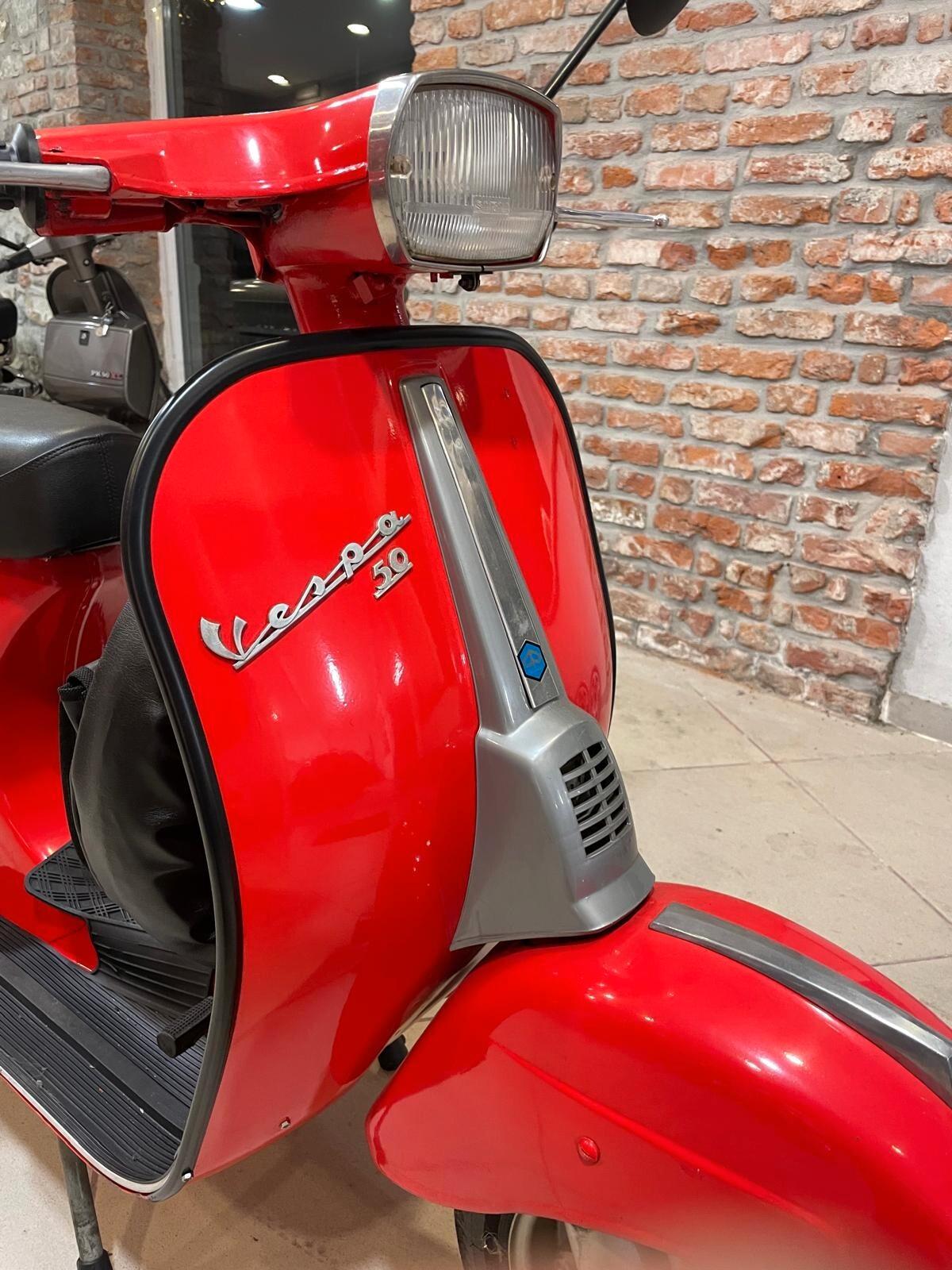 Piaggio Vespa 50 Special