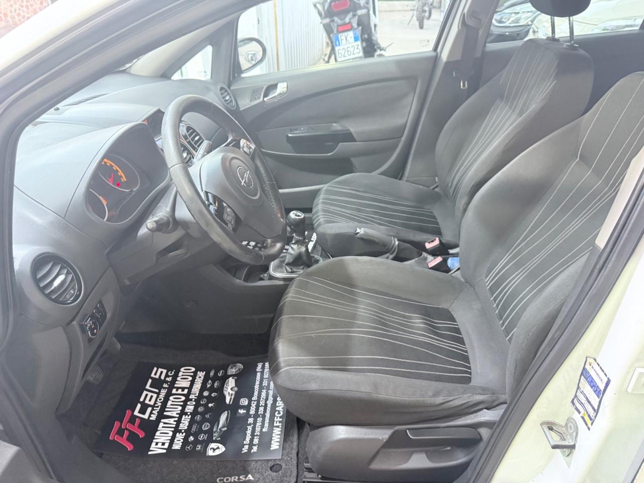 Opel Corsa 1.2 80CV 5 porte GPL-TECH Edition