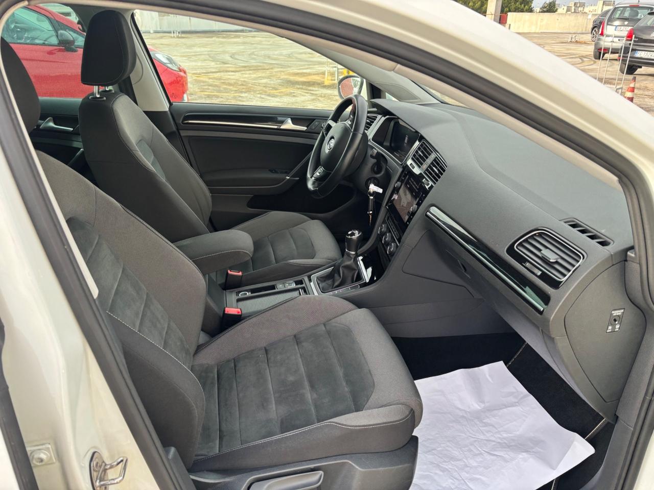 Volkswagen Golf 1.6 TDI 115 CV DSG 5p. Highline BlueMotion Technology