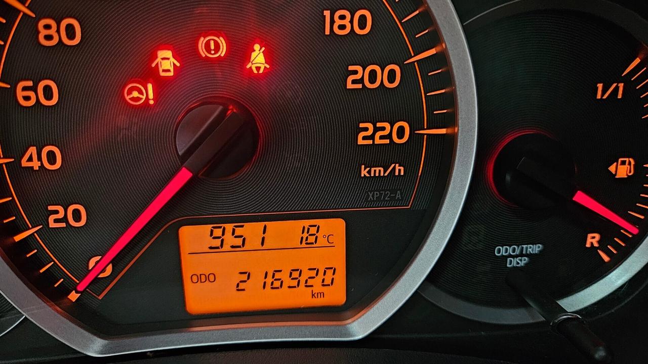 Toyota Yaris 1.0 5 porte Lounge