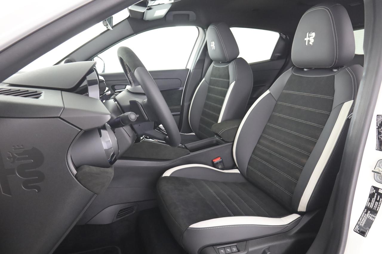 ALFA ROMEO Junior 1.2 145 CV Hybrid eDCT6 Edizione Milano Cor