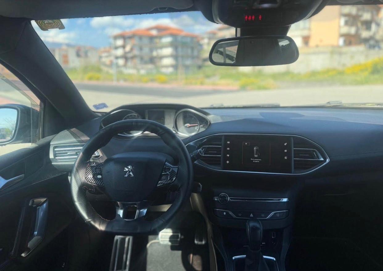 Peugeot 308 BlueHDi 120 S&S SW Allure