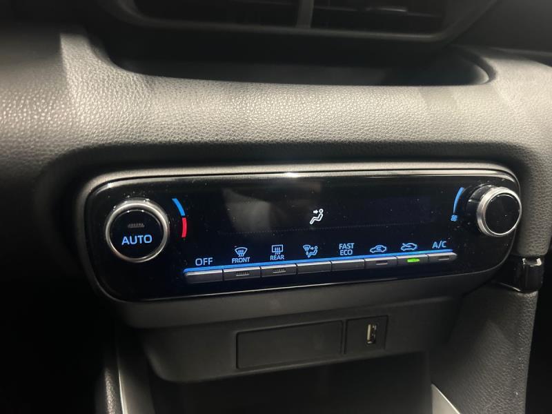 Toyota Yaris 1.5 VVT-iE Hybrid Business E-CVT