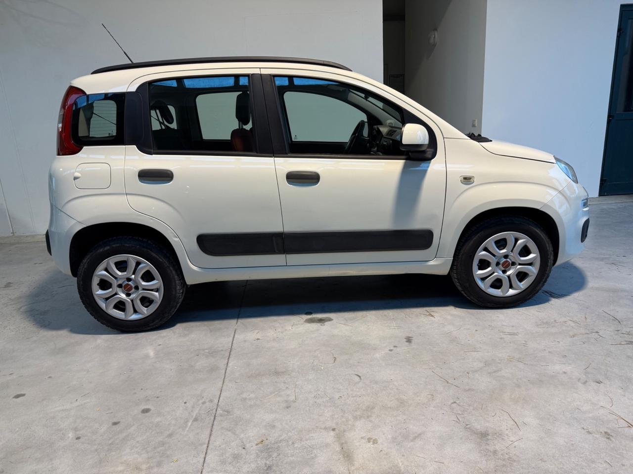 Fiat Panda 0.9 TwinAir Turbo Natural Power Lounge