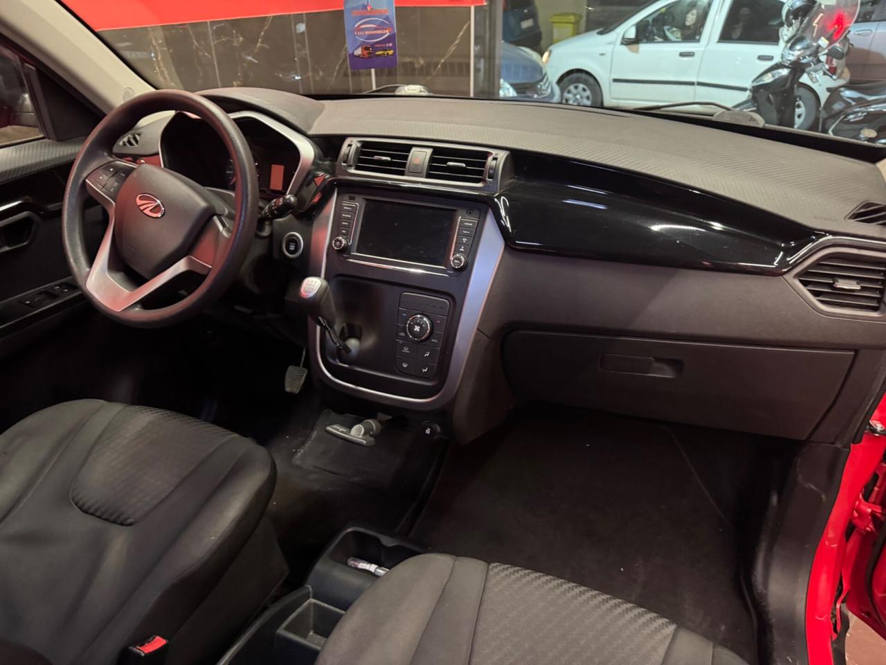 Mahindra KUV100 1.2 VVT M-Bifuel(GPL) K6+
