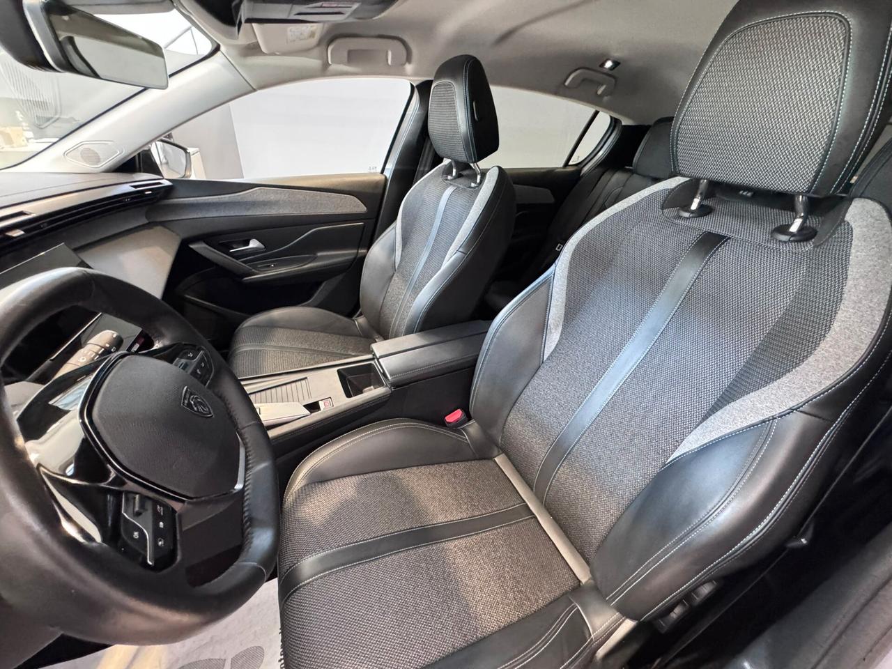 Peugeot 308 BlueHDi 130 S&S EAT8 Allure